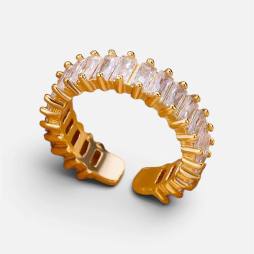 Bague Luna ajustable dorée avec pierres baguette blanches en acier inoxydable, vue de profil